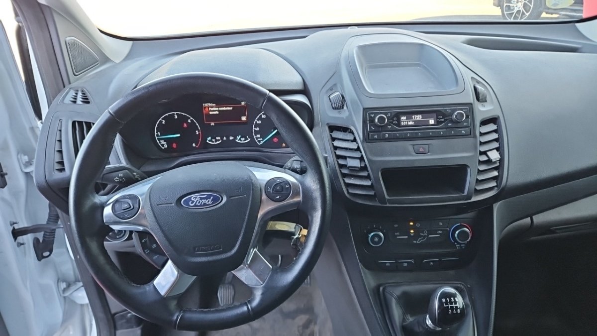Ford Transit Connect - Photo 14