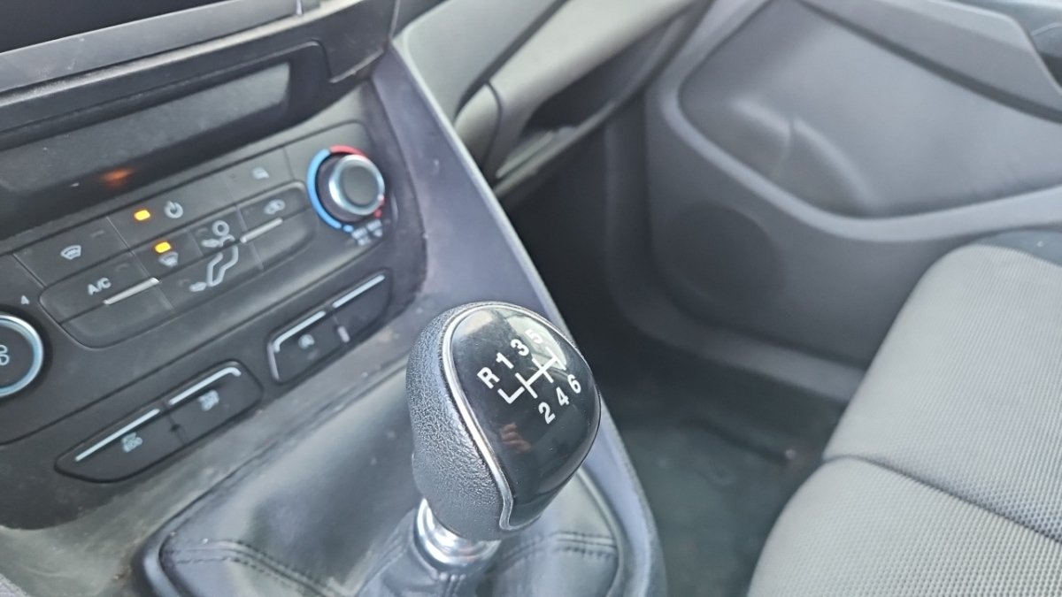 Ford Transit Connect - Photo 23