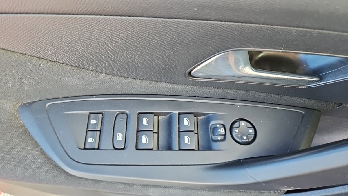 Peugeot 308 SW - Photo 23