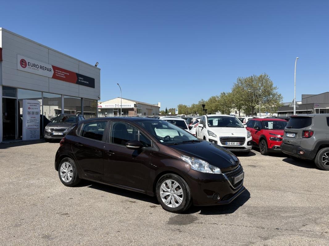 Peugeot 208 - Photo 4