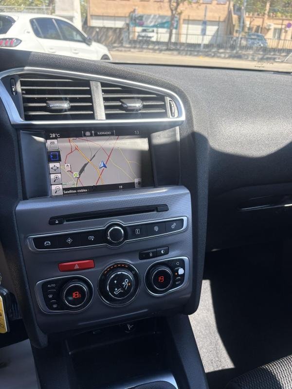 Citroën C4 - Photo 13