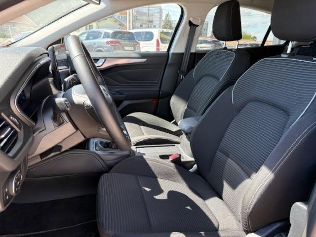 Ford Focus - Photo 3
