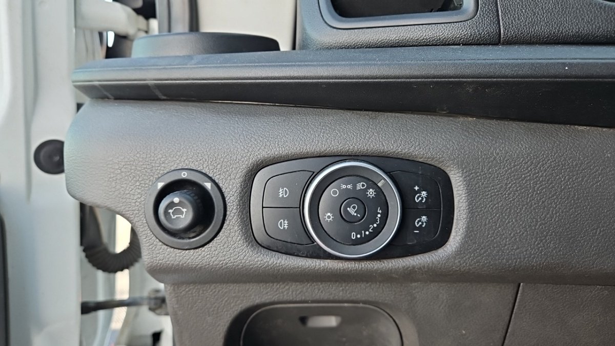 Ford Transit - Photo 21