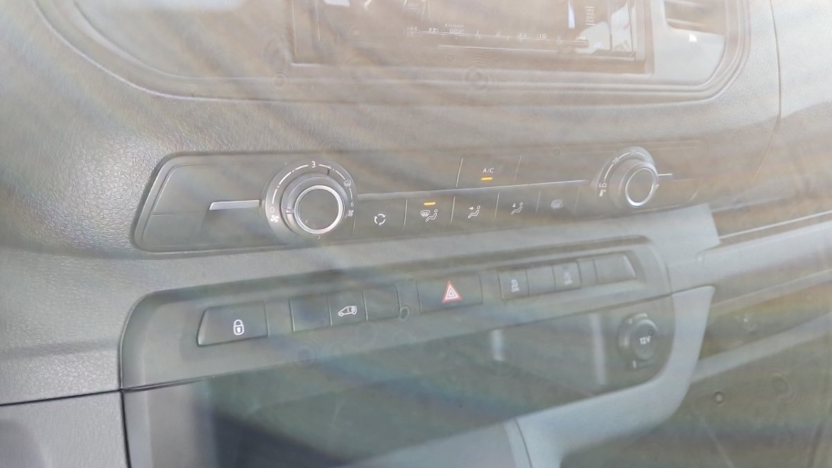 Citroën Jumpy - Photo 17