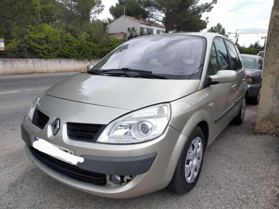 Renault Scénic - Photo 3