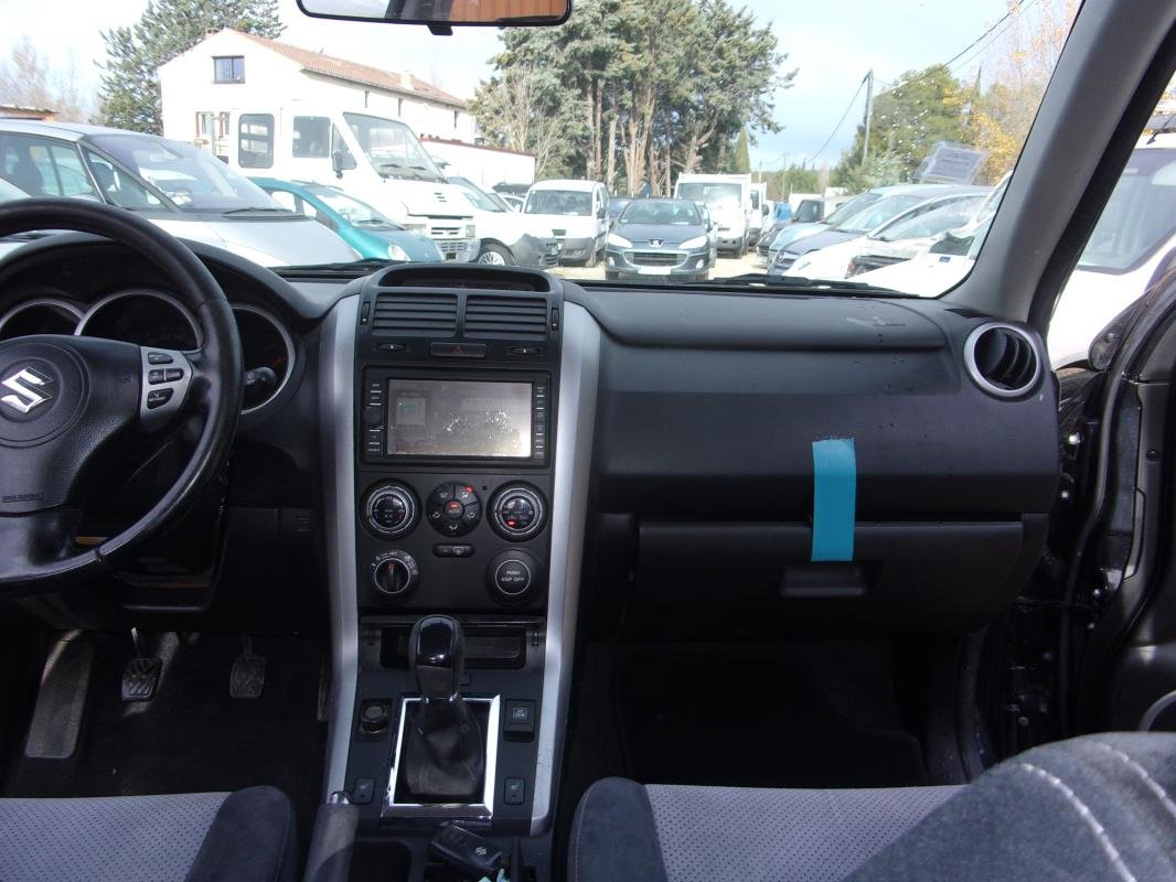 Suzuki Grand Vitara - Photo 4