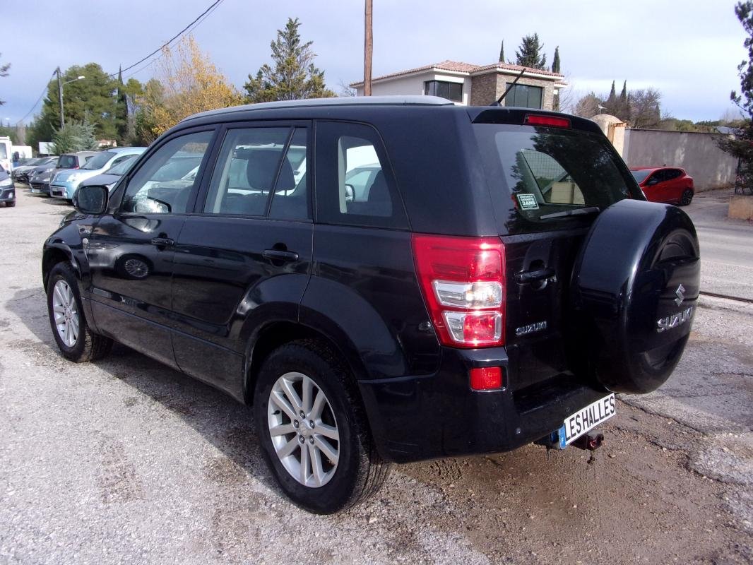 Suzuki Grand Vitara - Photo 9