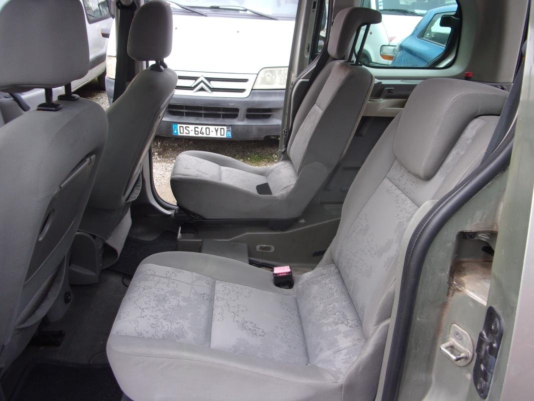 Renault Kangoo - Photo 12