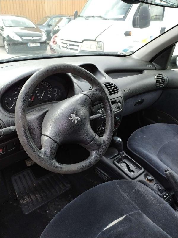 Peugeot 206 - Photo 3