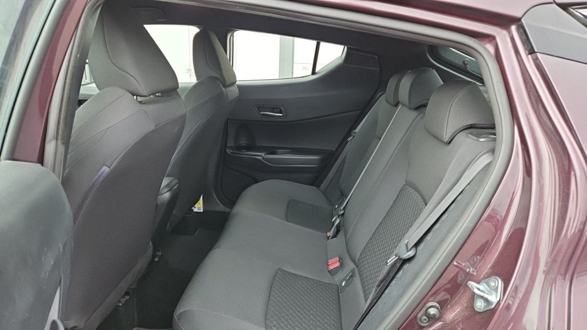 Toyota C-HR - Photo 11