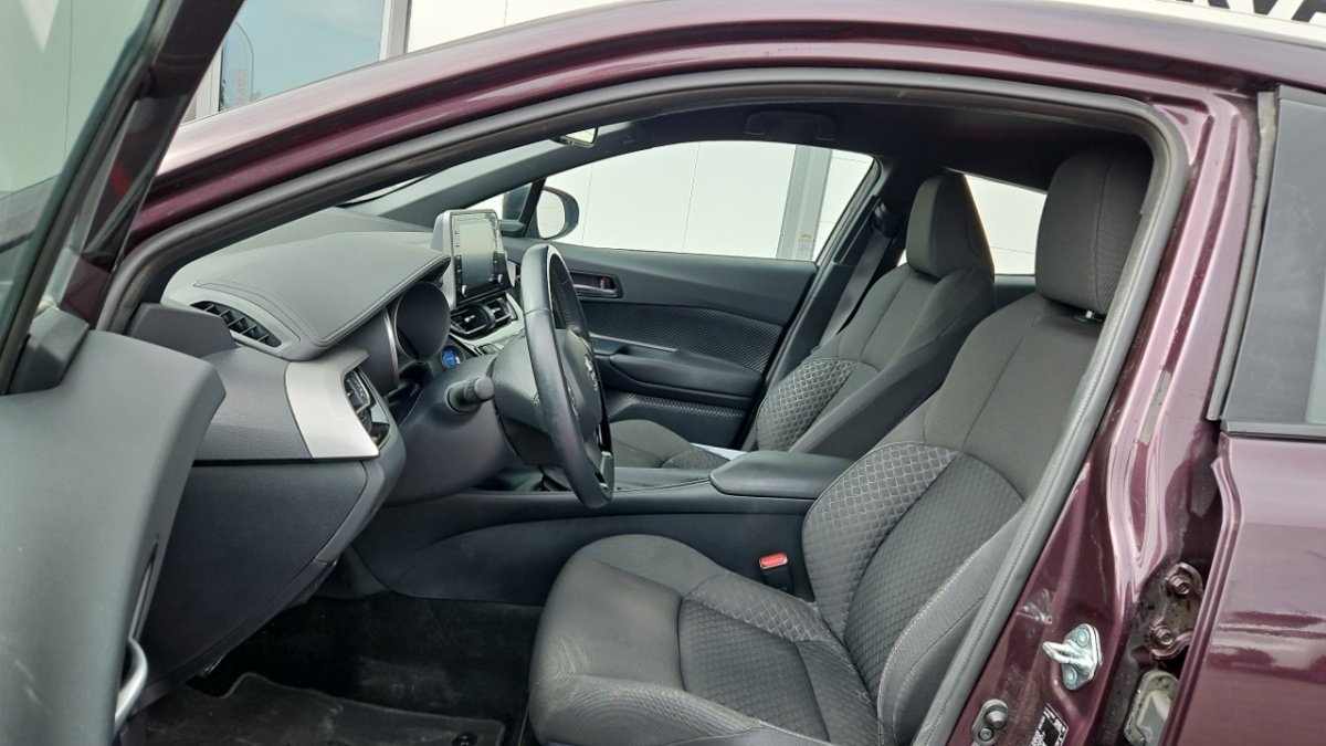 Toyota C-HR - Photo 13