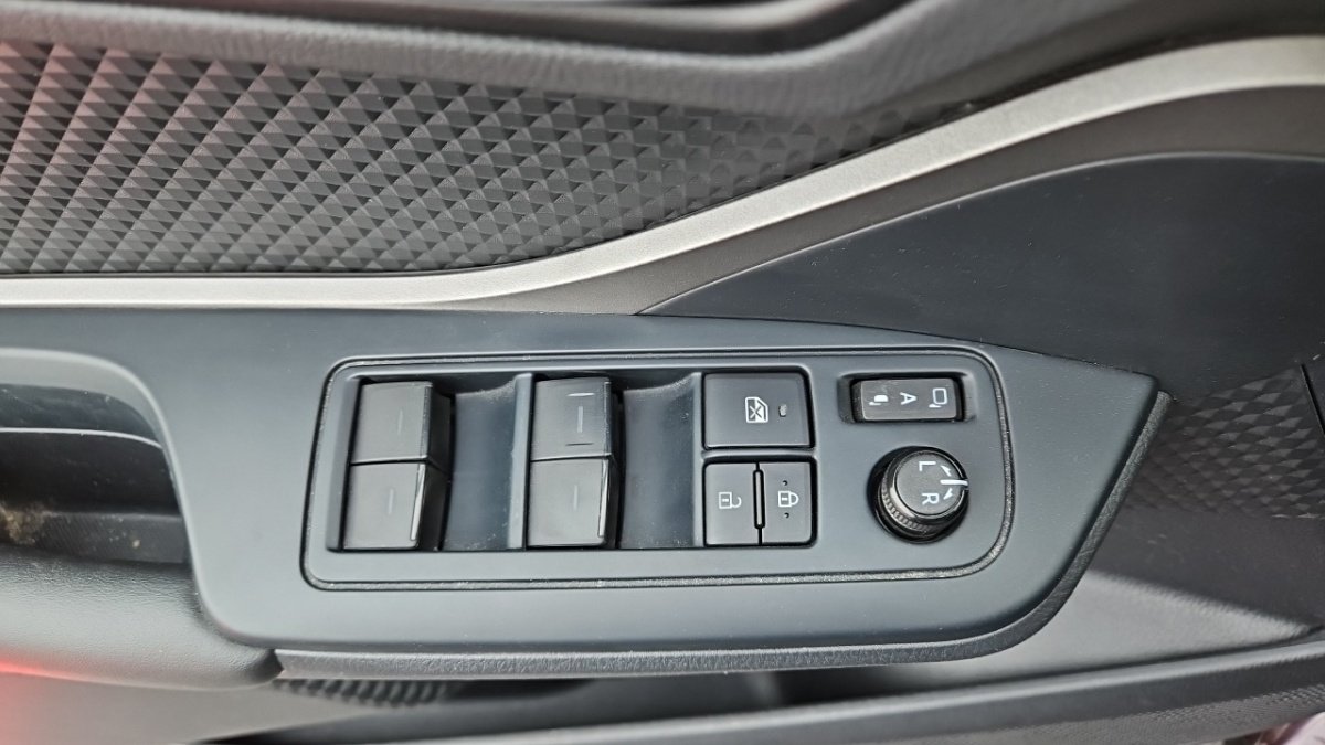 Toyota C-HR - Photo 26