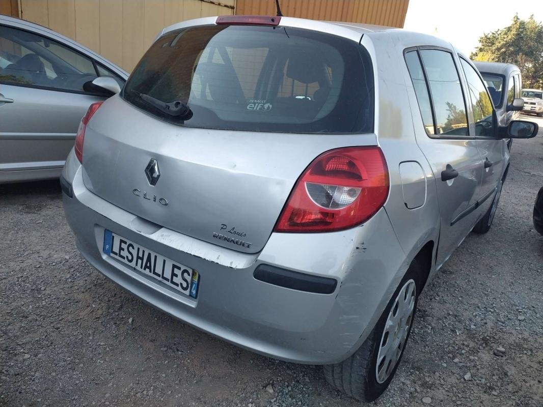 Renault Clio - Photo 3