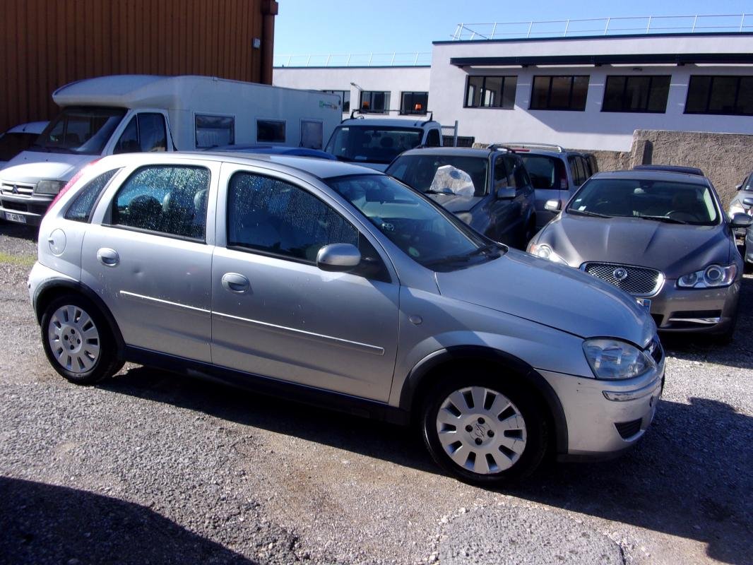 Opel Corsa - Photo 2