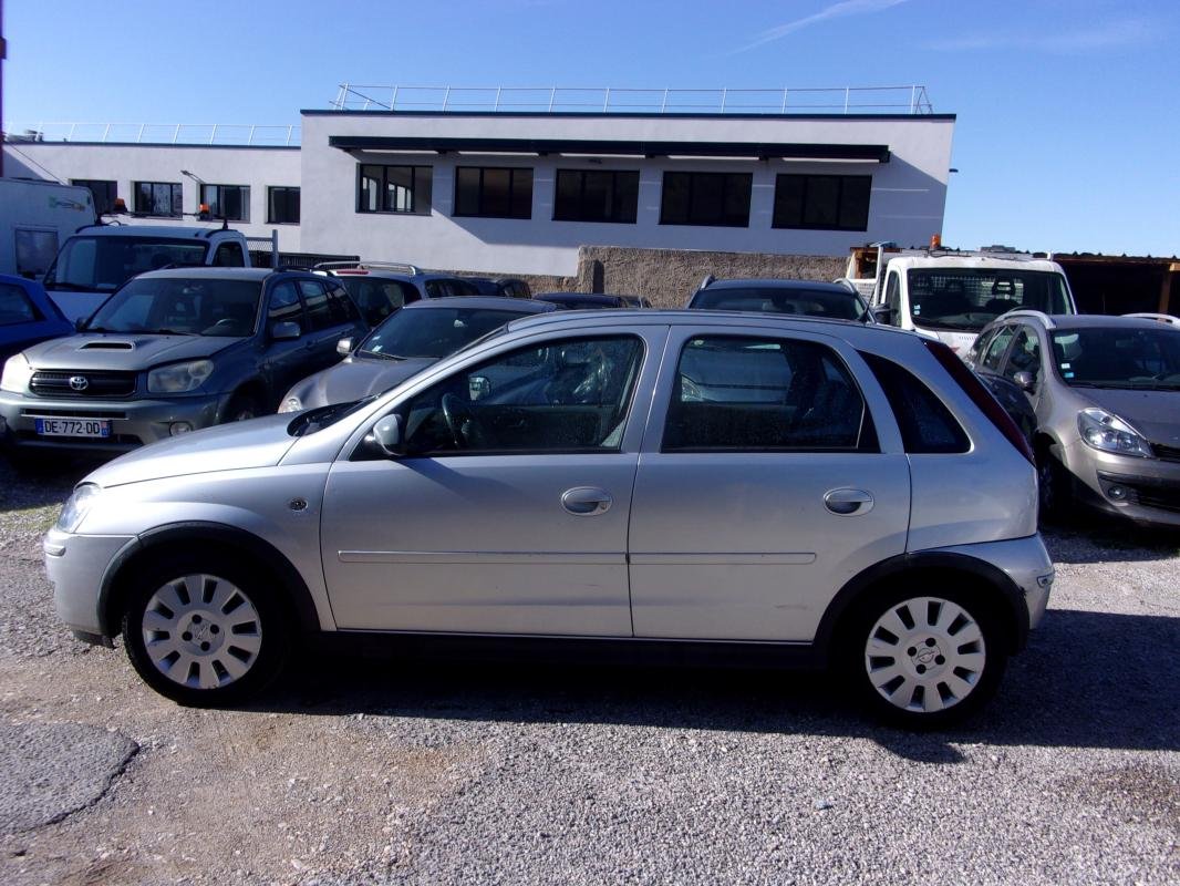 Opel Corsa - Photo 8
