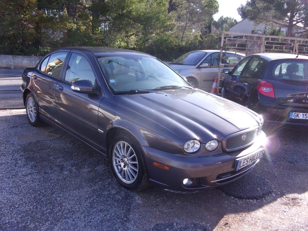 Jaguar X-Type - Photo 1