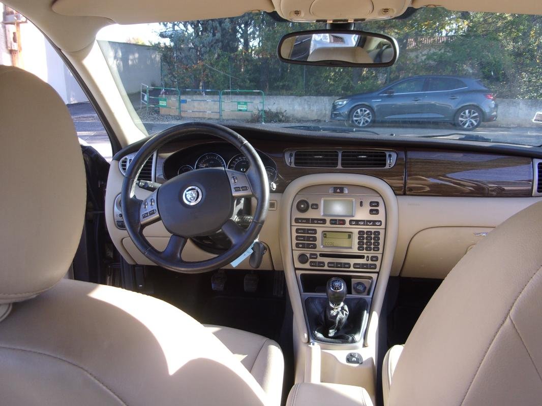 Jaguar X-Type - Photo 4