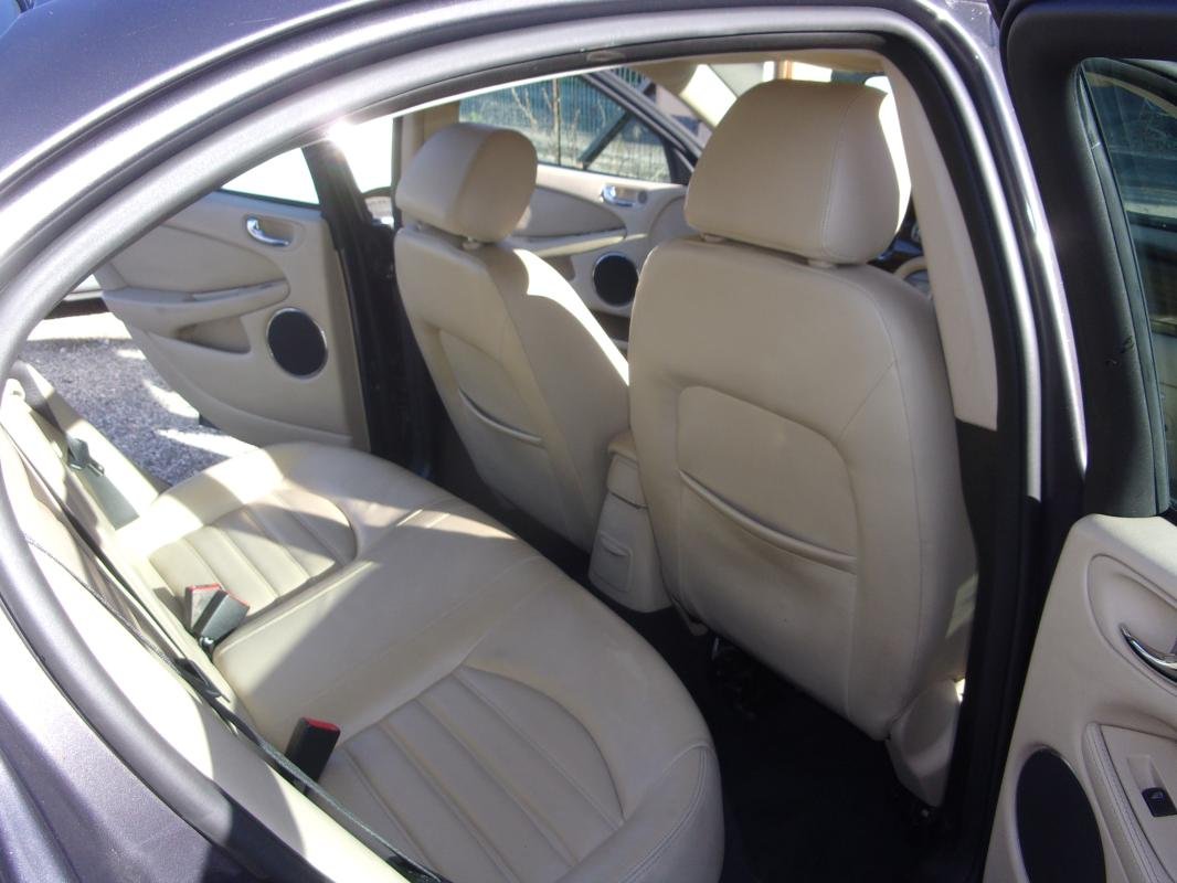 Jaguar X-Type - Photo 5
