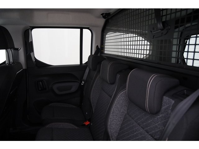 Peugeot Rifter - Photo 18