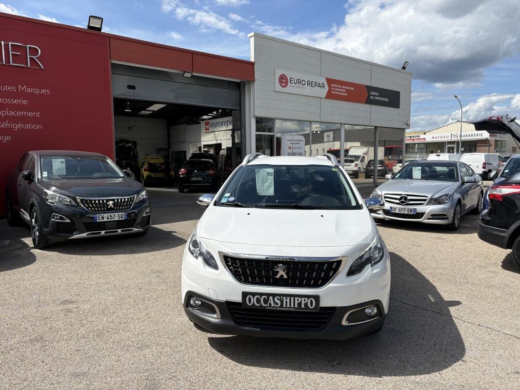 Peugeot 2008 - Photo 1
