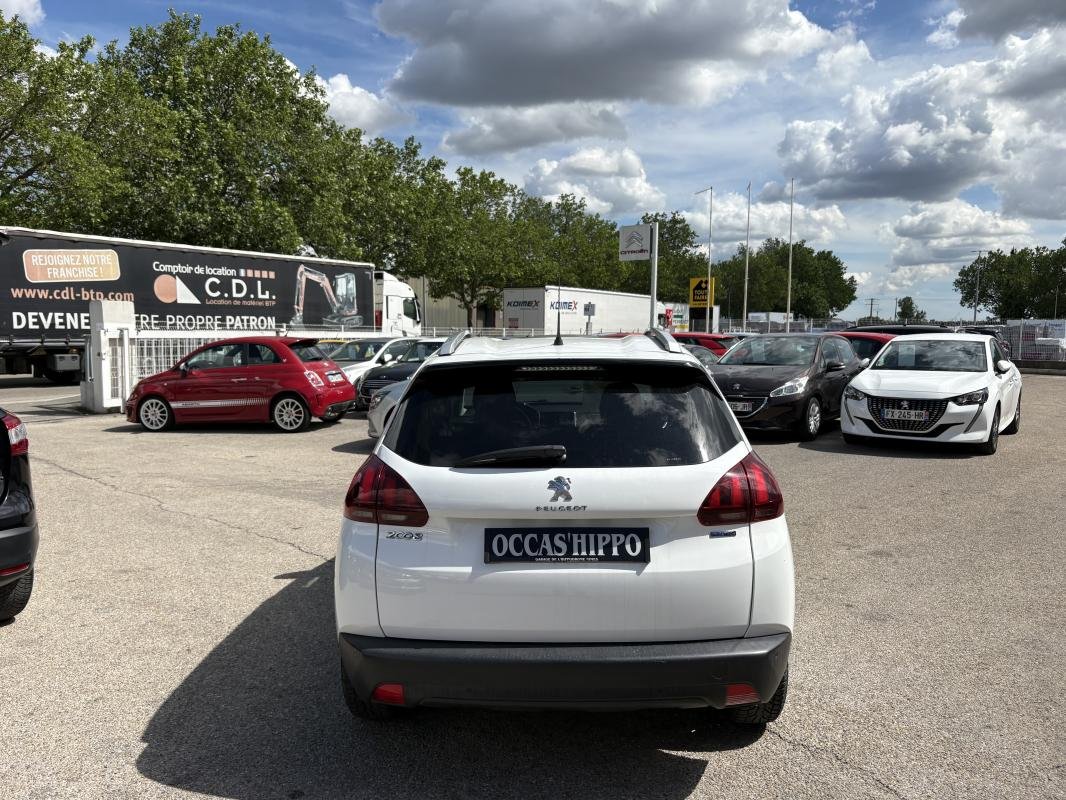 Peugeot 2008 - Photo 2