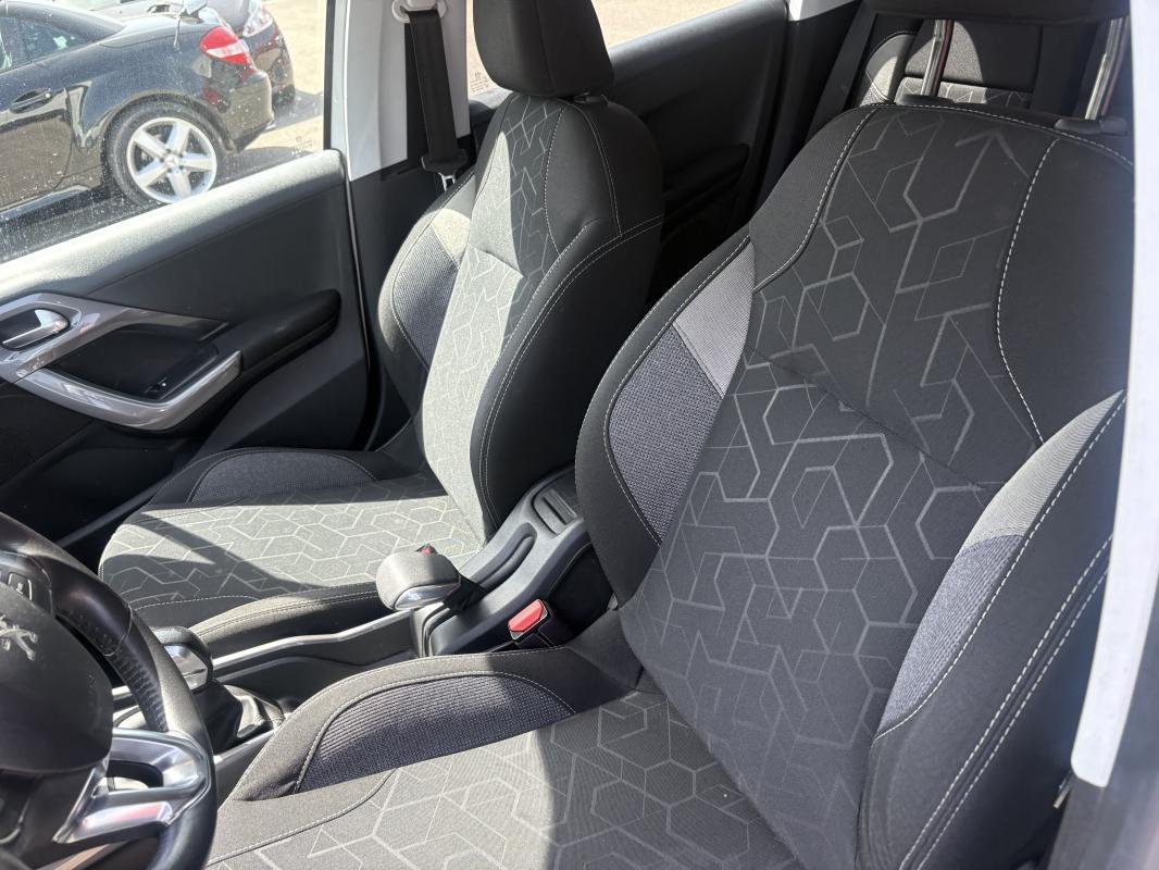 Peugeot 2008 - Photo 9