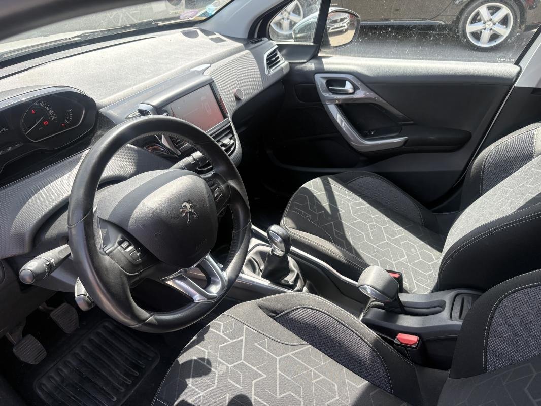 Peugeot 2008 - Photo 10