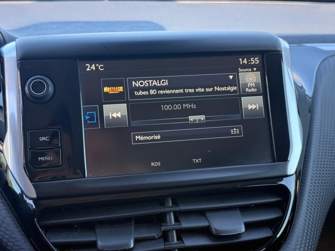 Peugeot 208 - Photo 12