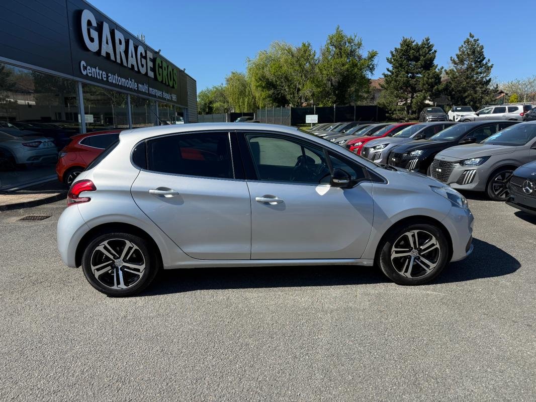 Peugeot 208 - Photo 4