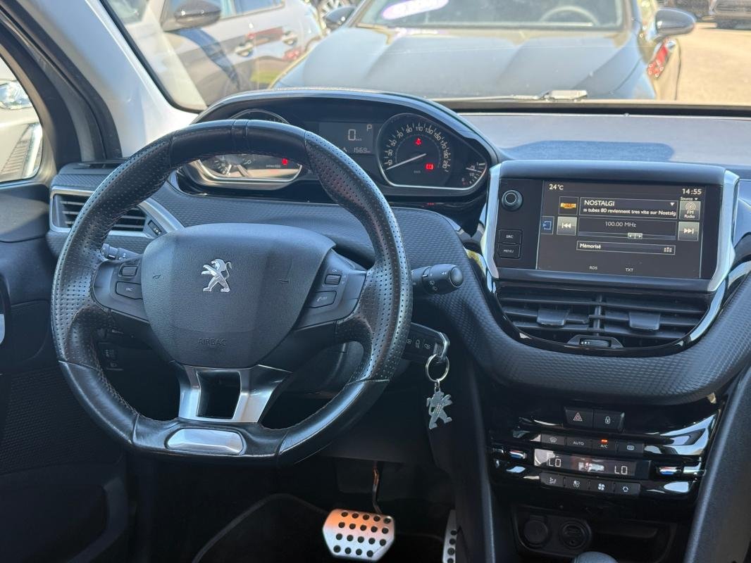 Peugeot 208 - Photo 7