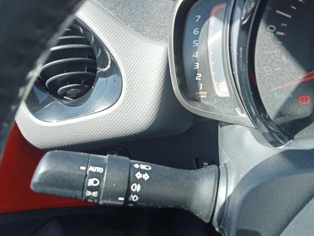 Peugeot 108 - Photo 15