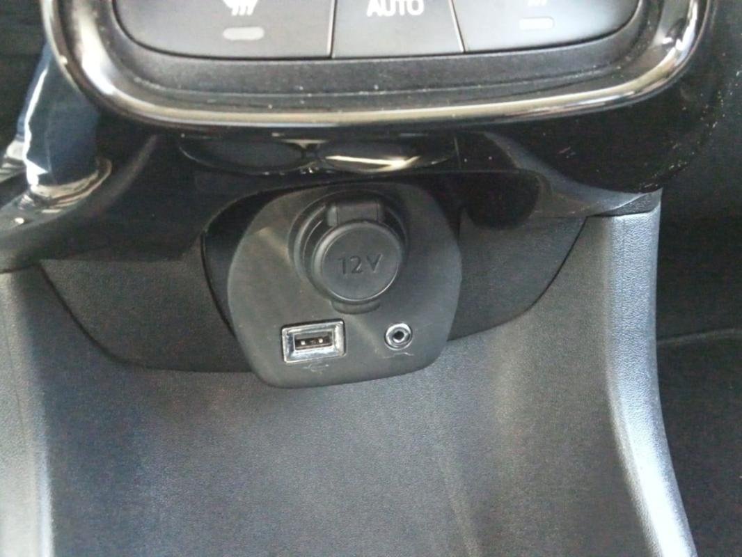 Peugeot 108 - Photo 25