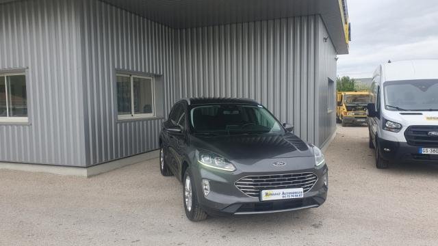 Ford Kuga - Photo 2