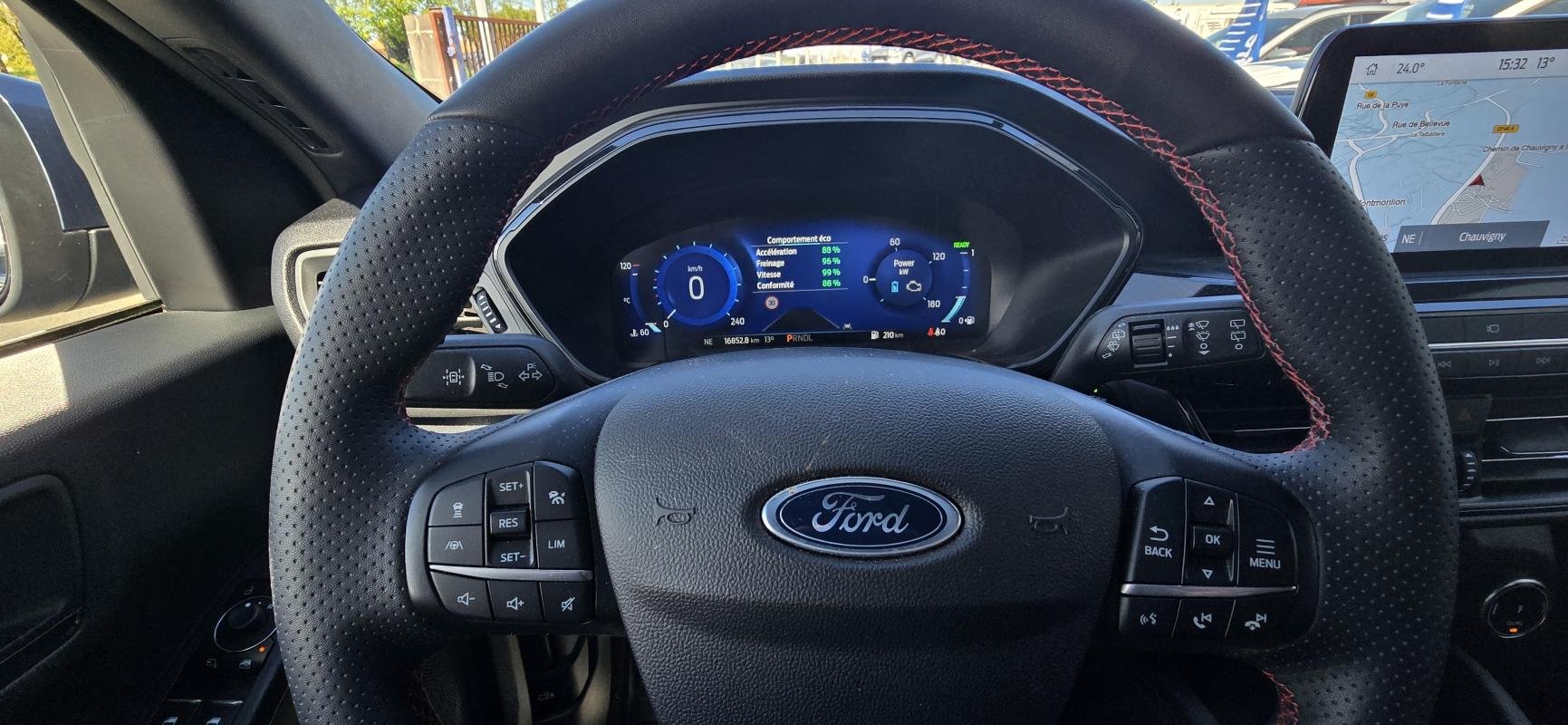 Ford Kuga - Photo 22