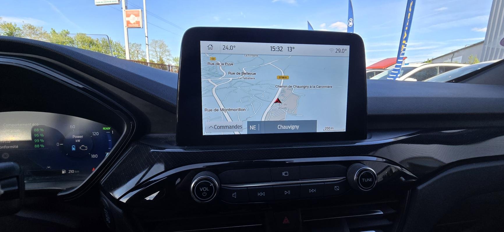 Ford Kuga - Photo 27