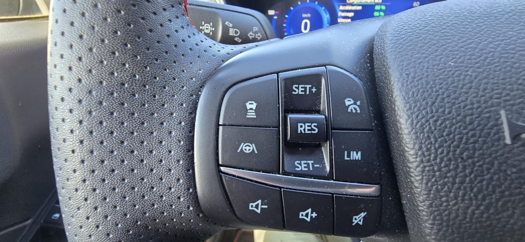 Ford Kuga - Photo 5