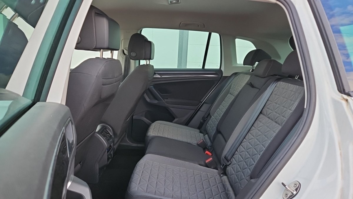 Volkswagen Tiguan - Photo 12
