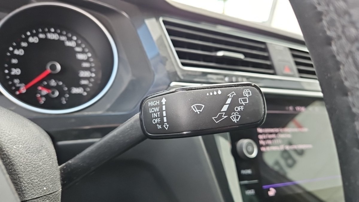 Volkswagen Tiguan - Photo 22