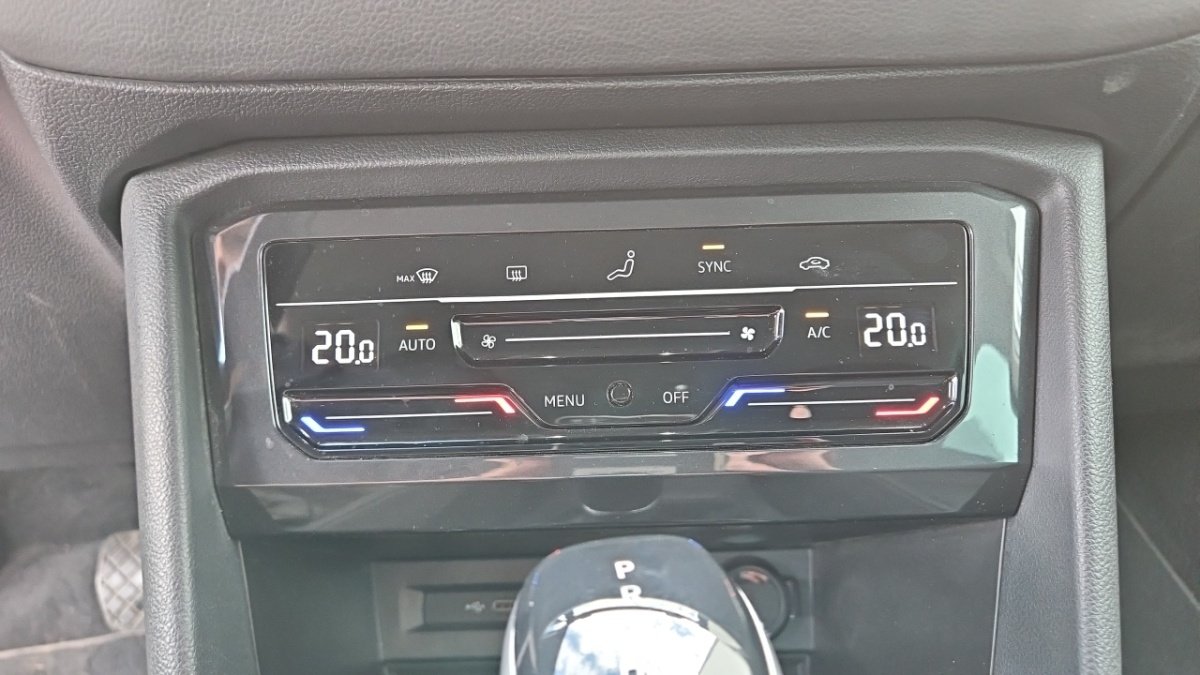Volkswagen Tiguan - Photo 28