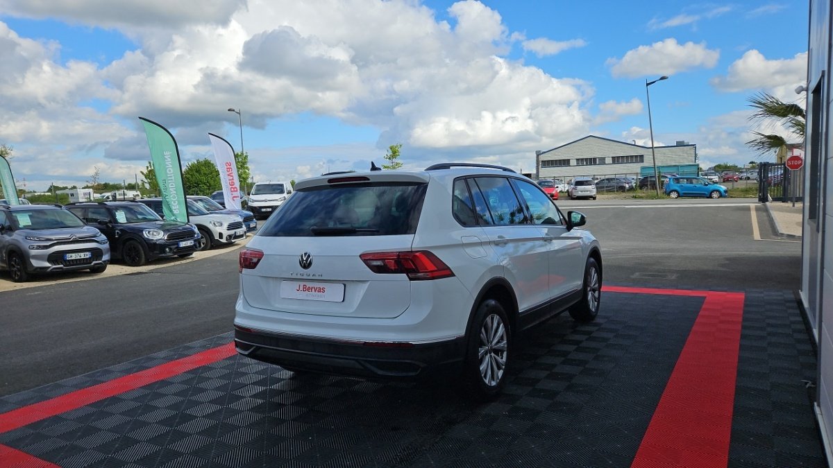 Volkswagen Tiguan - Photo 5
