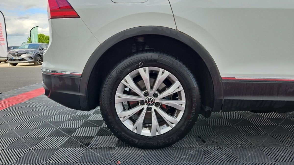 Volkswagen Tiguan - Photo 8