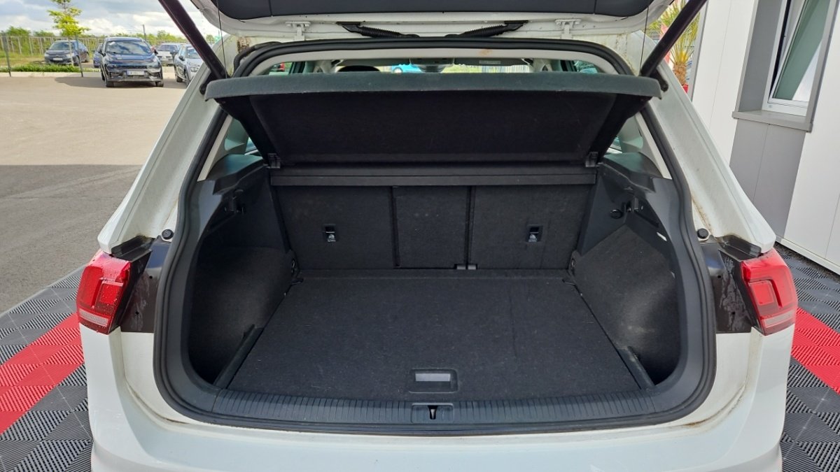 Volkswagen Tiguan - Photo 9