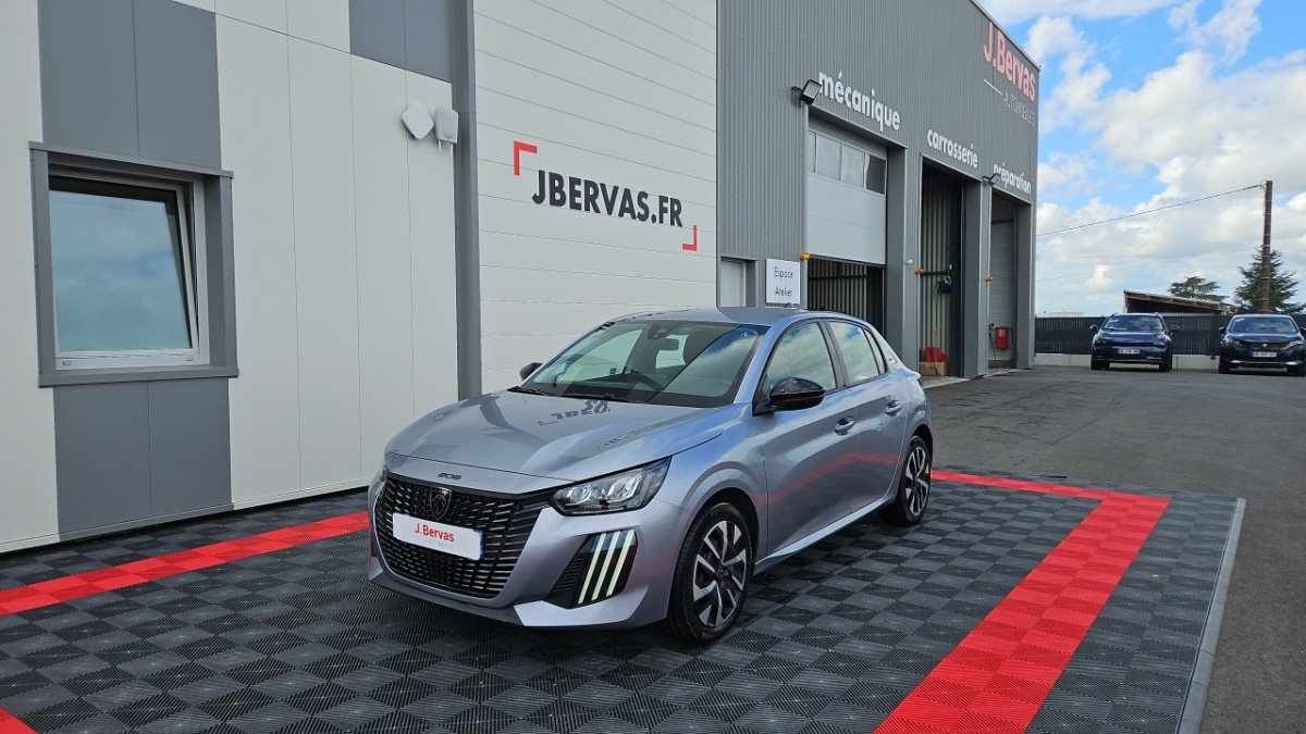 Peugeot 208 - Photo 1