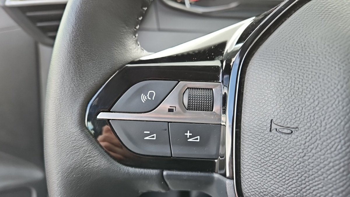 Peugeot 208 - Photo 20