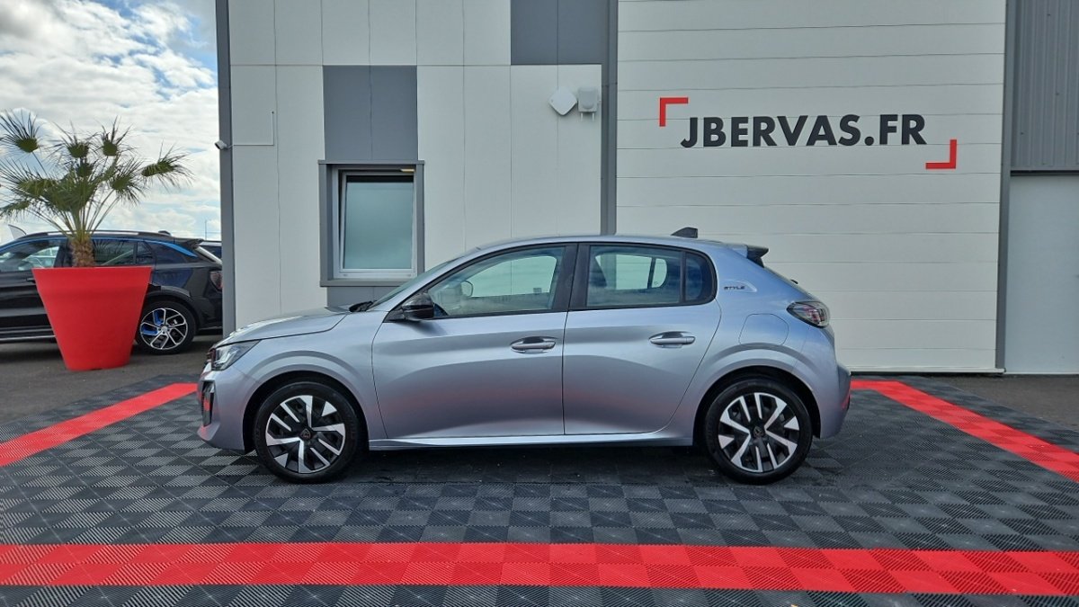 Peugeot 208 - Photo 2