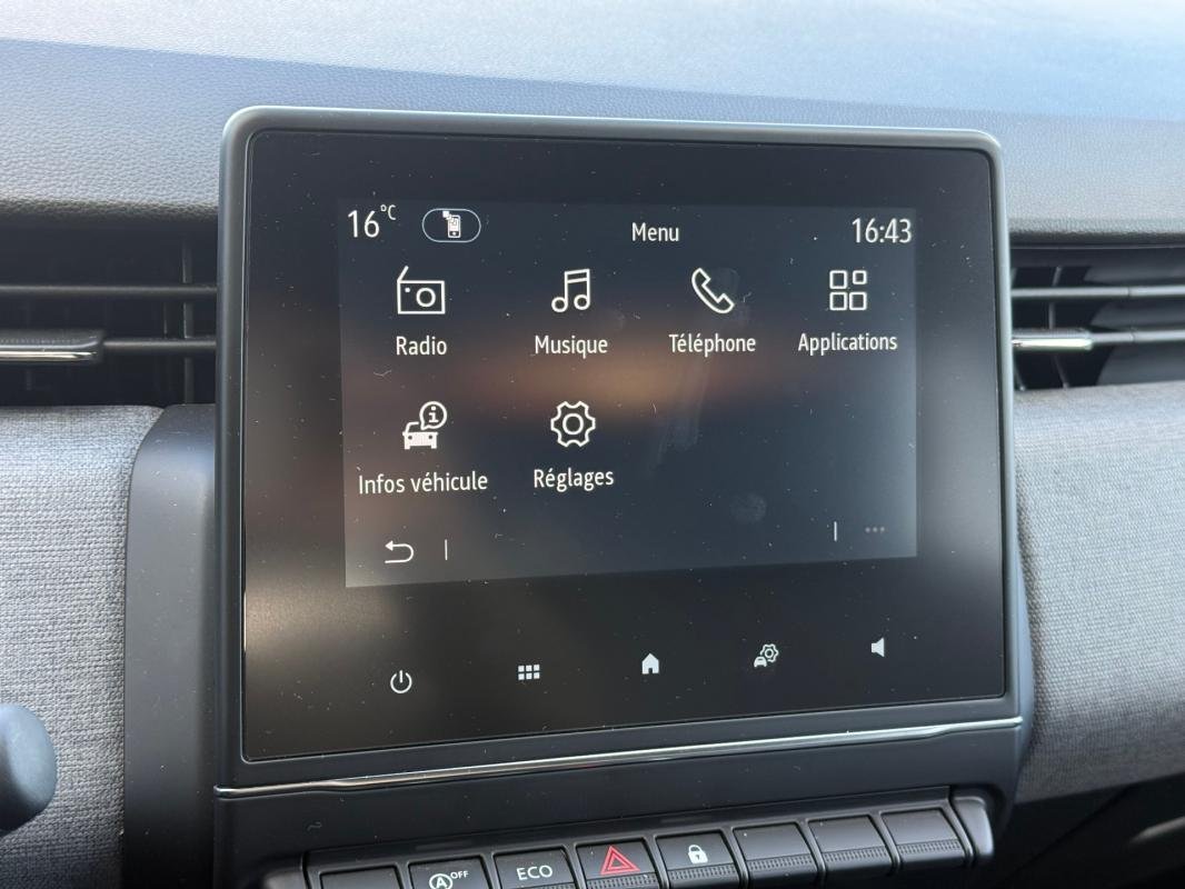 Renault Clio - Photo 15