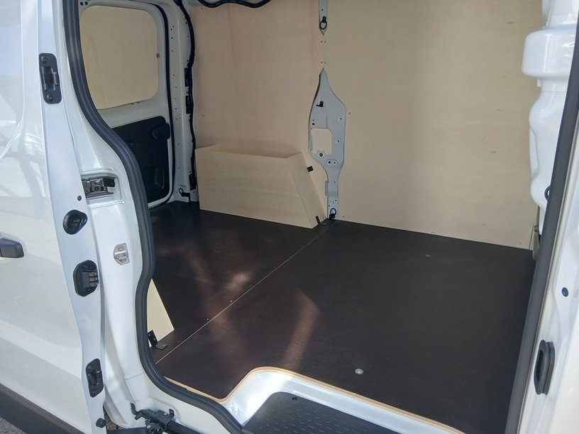 Nissan Primastar - Photo 7