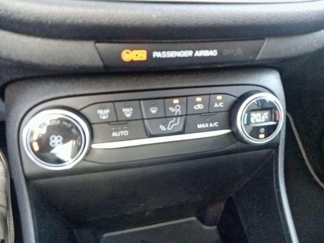 Ford Fiesta - Photo 22