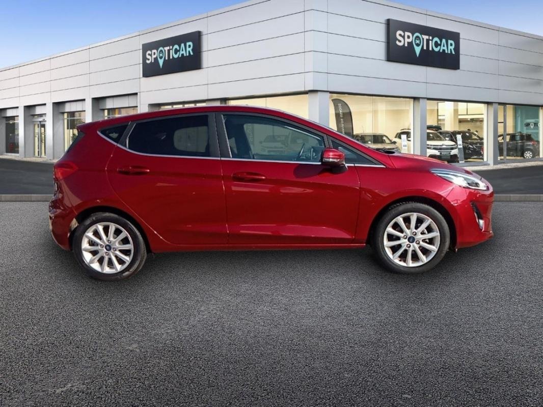 Ford Fiesta - Photo 4