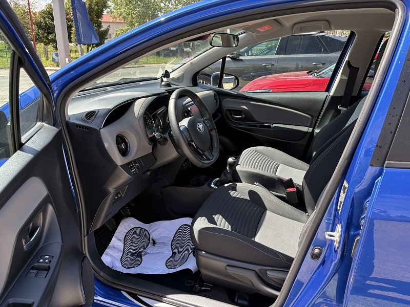 Toyota Yaris - Photo 6